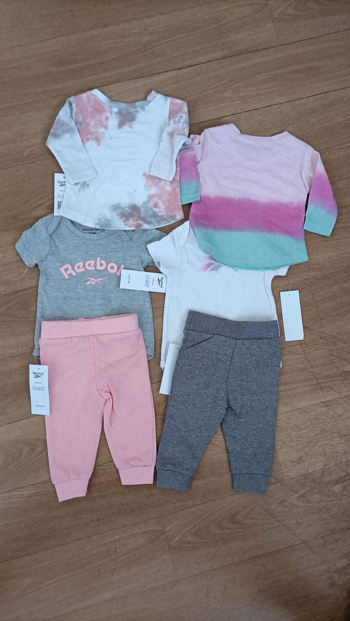 Ensemble legging+ pulls d'hiver bébé fille lot de 6 pièces Reebok neuf - photo numéro 2