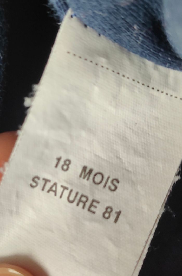Salopette Mickey taille 18 mois - photo numéro 3