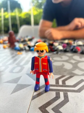 Figurine Playmobil secouriste