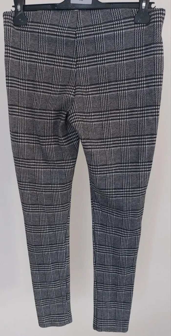 🖤 Legging à carreaux KIABI  - taille M 🖤 - photo numéro 2