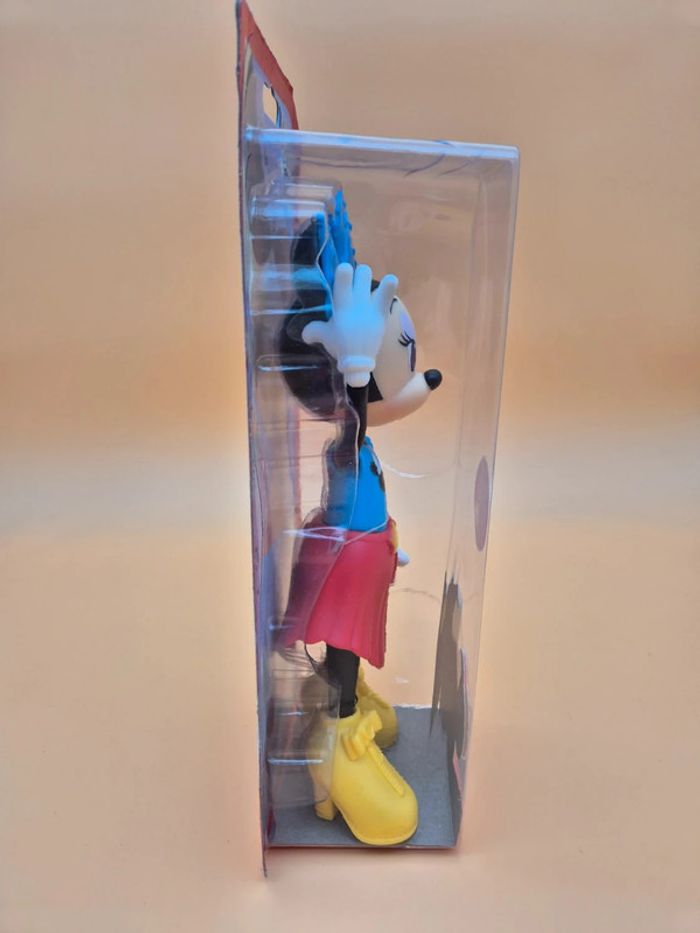 disney Poupée Minnie Mouse "Sweet & Stylish"  Look Chic Bleu, Rouge & Jaune - photo numéro 4