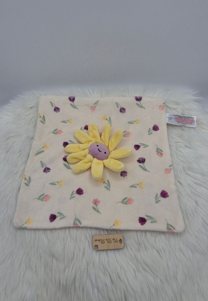 Doudou plat carré fleur marguerite jaune tulipes Primark