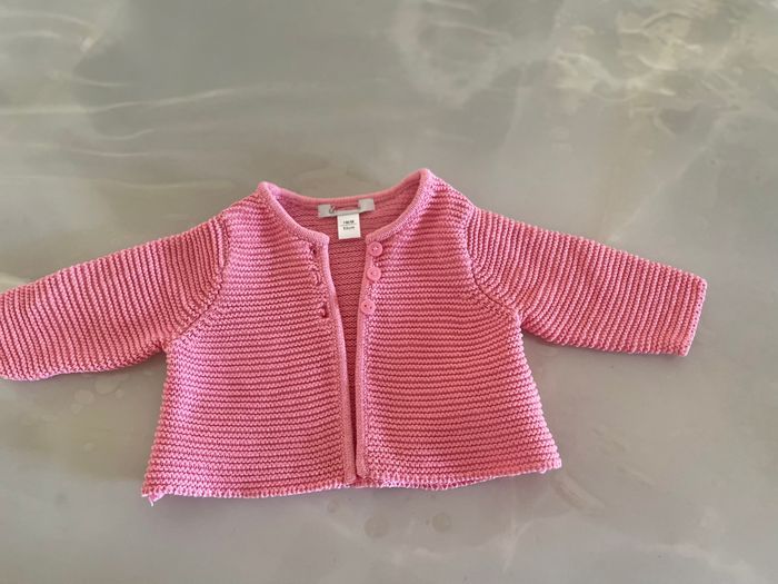 Gilet okaidi rose 1 mois