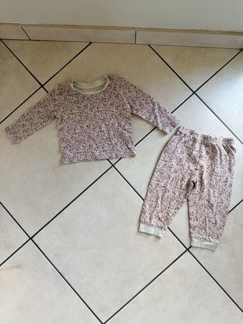 Pyjama fleuri petite fille 