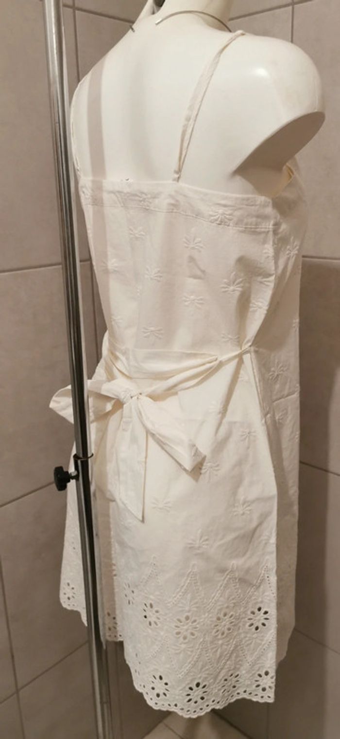 Robe broderie - photo numéro 2