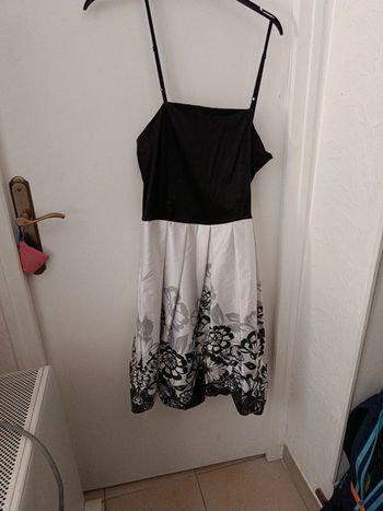 Très jolie robe L