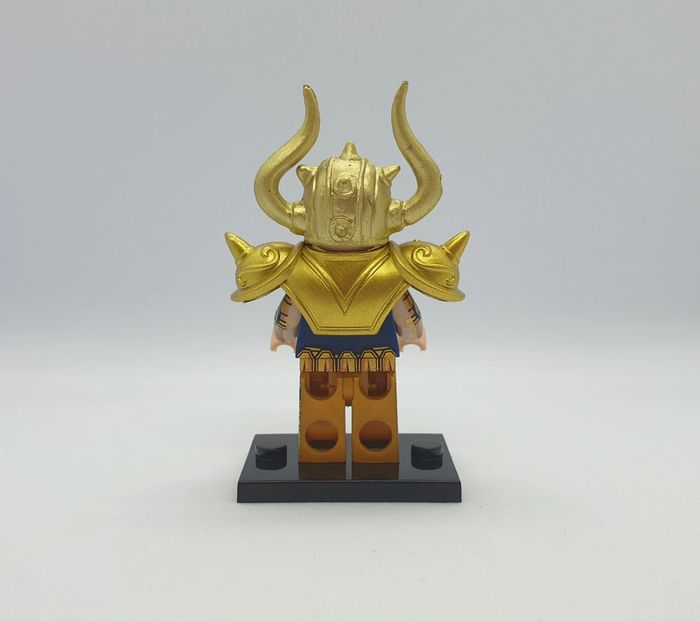 Figurine Les Chevaliers du Zodiaque - Aldébaran du Taureau - (Style Lego) - photo numéro 3