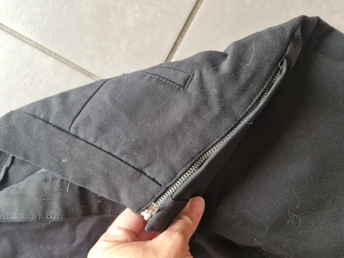 Pantalon noir - photo numéro 4
