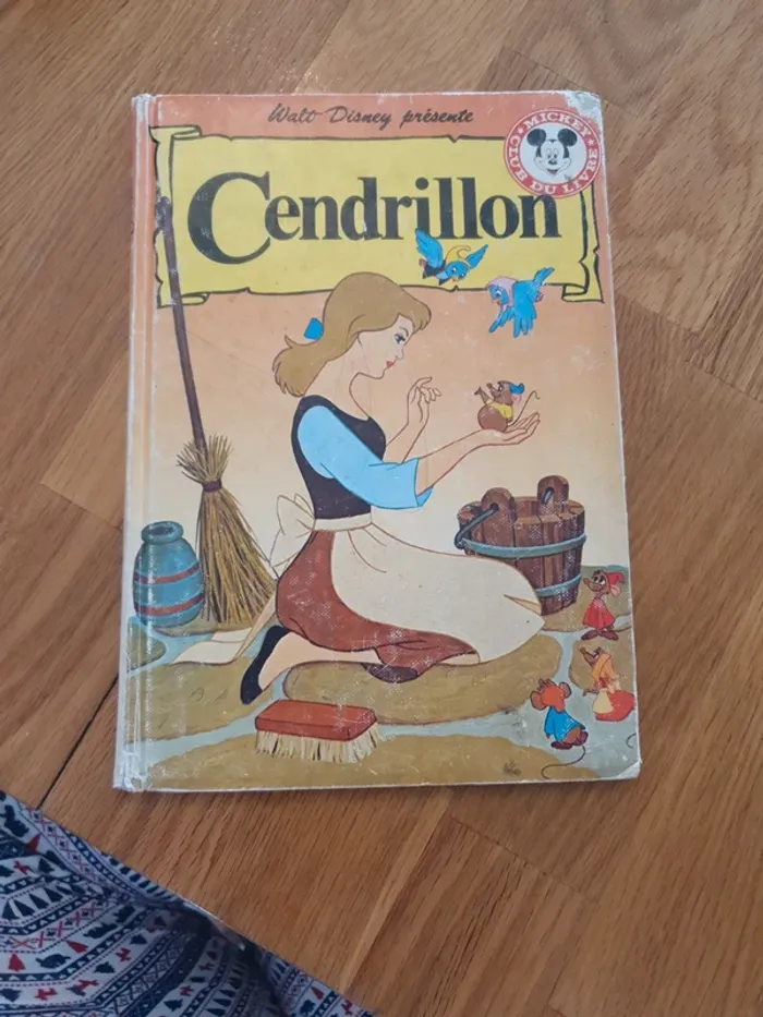 Lot livres disney - photo numéro 3