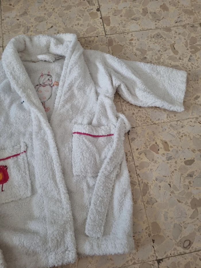 Peignoir carré blanc 2 ans - photo numéro 3