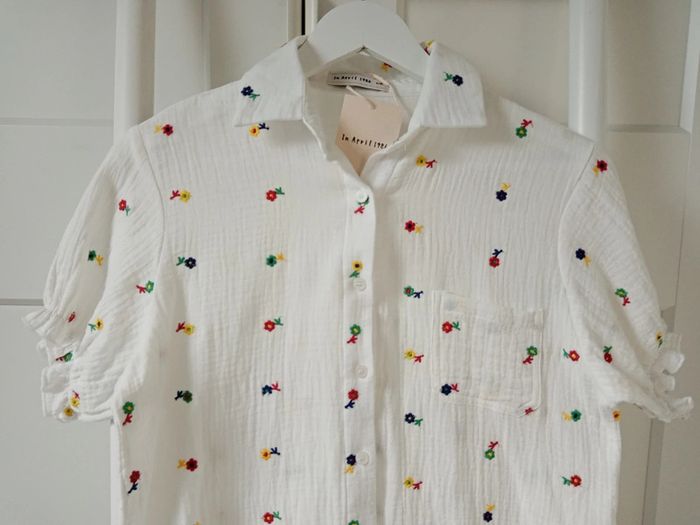 In April 1986. Blouse en gaze de coton - photo numéro 2