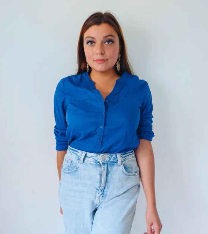 Blouse légère en coton bleu électrique moderne minimaliste 123 taille 40