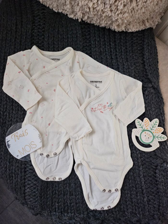 Lot bodies bébé