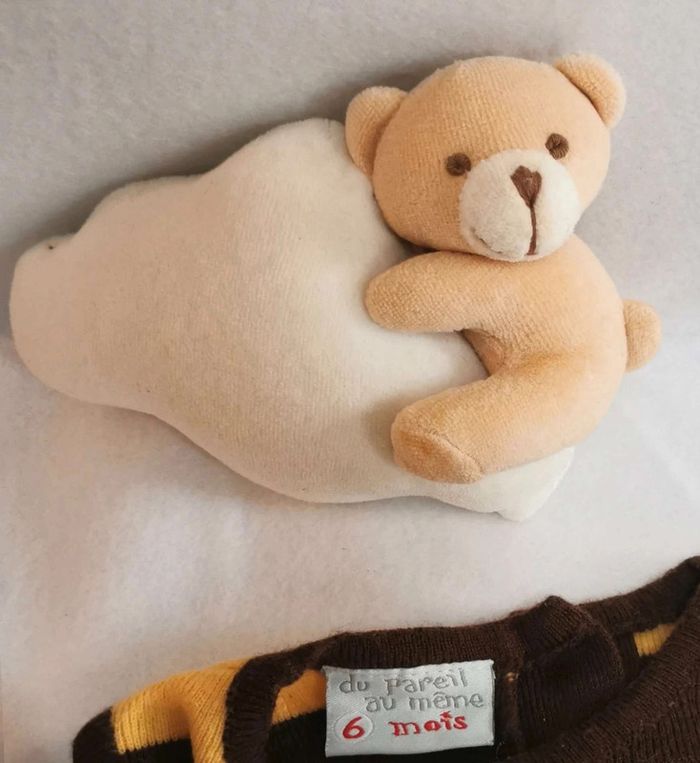 Robe  👣  vintage,  chaude, en laine,  brodée  du  pareil  au  même, dpam  6 mois - photo numéro 5