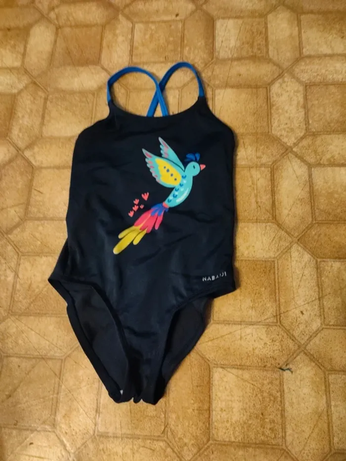 Maillot de bain nabaiji 5/6 ans