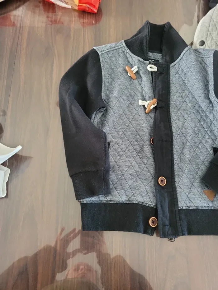 Gilet petit rebel 7/8 ans 128 - photo numéro 2