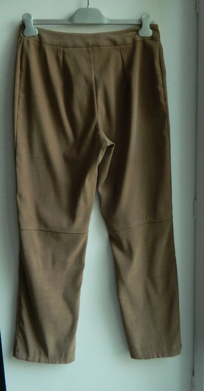 Pantalon femme T 42 "Machin chose" - photo numéro 2