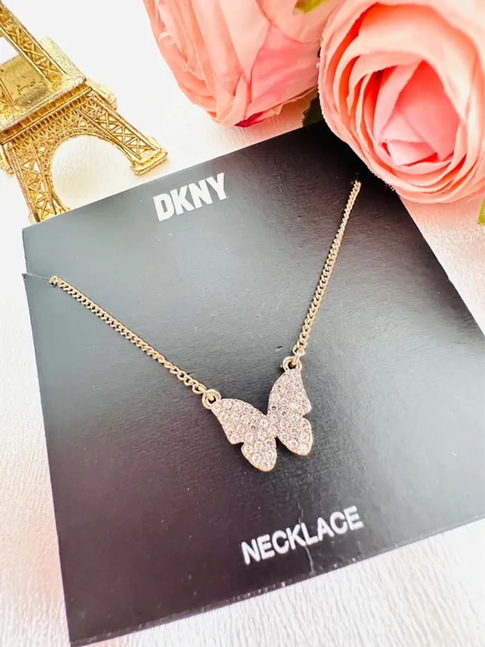 🦋Collier zinc papillon DKNY doré – Authentique & raffiné - photo numéro 4