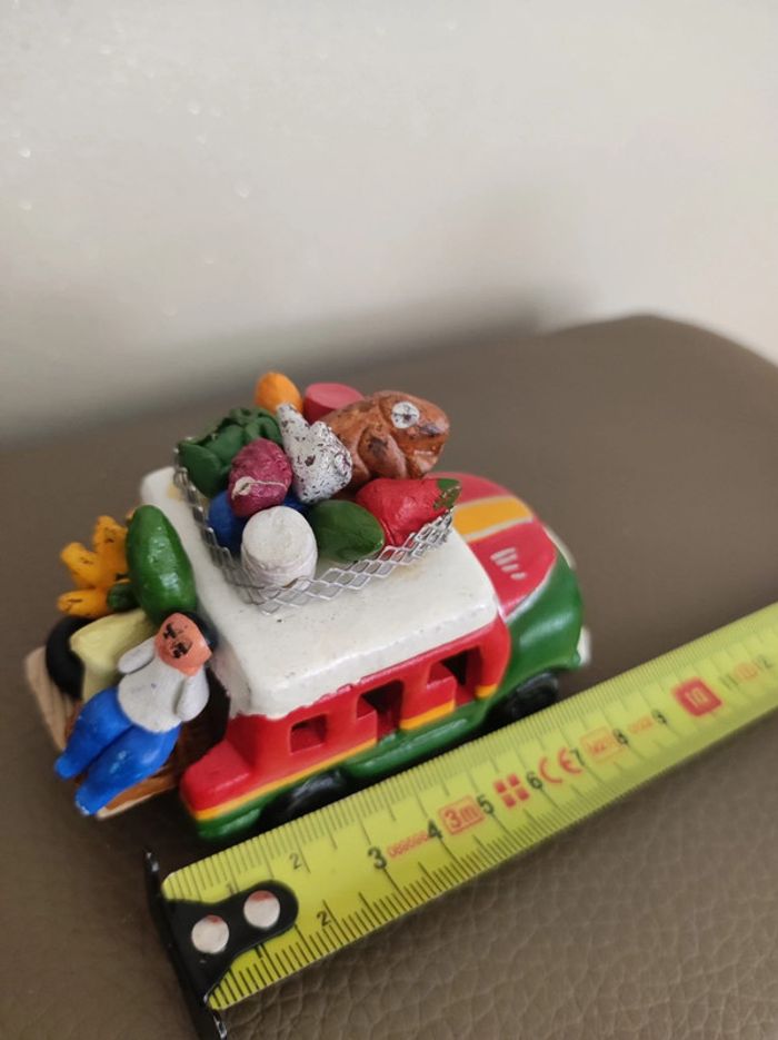 Ancienne voiture porcelaine - photo numéro 3