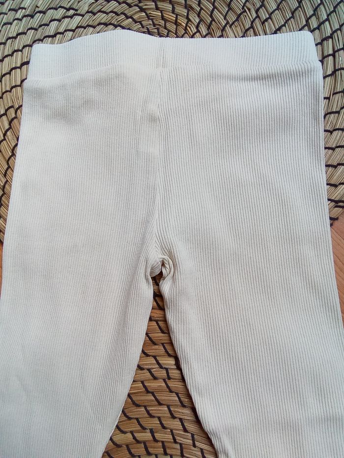 Ensemble crème legging côtelé+ sweat à capuche Primark taille 3 ans - photo numéro 9