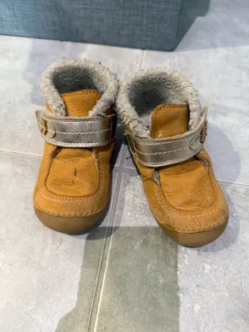 Kickers fourrees taille 25