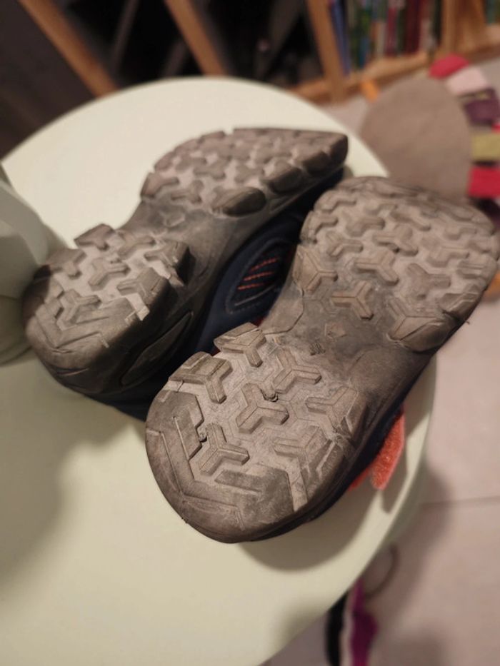 Chaussures de randonnée taille 28 - photo numéro 4