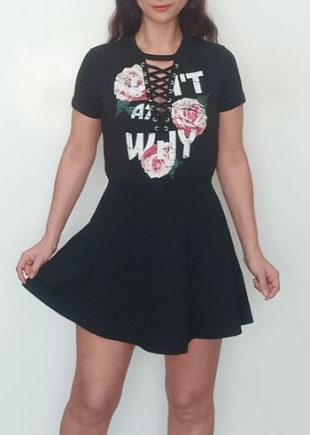 Robe patineuse lacée au décolletée taille 34