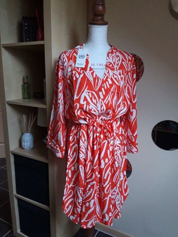 Robe XL/XXL orange motifs blancs neuve étiquetée