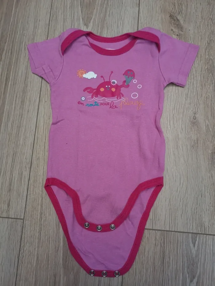 Lot de 4 bodies fille 1 an - photo numéro 6
