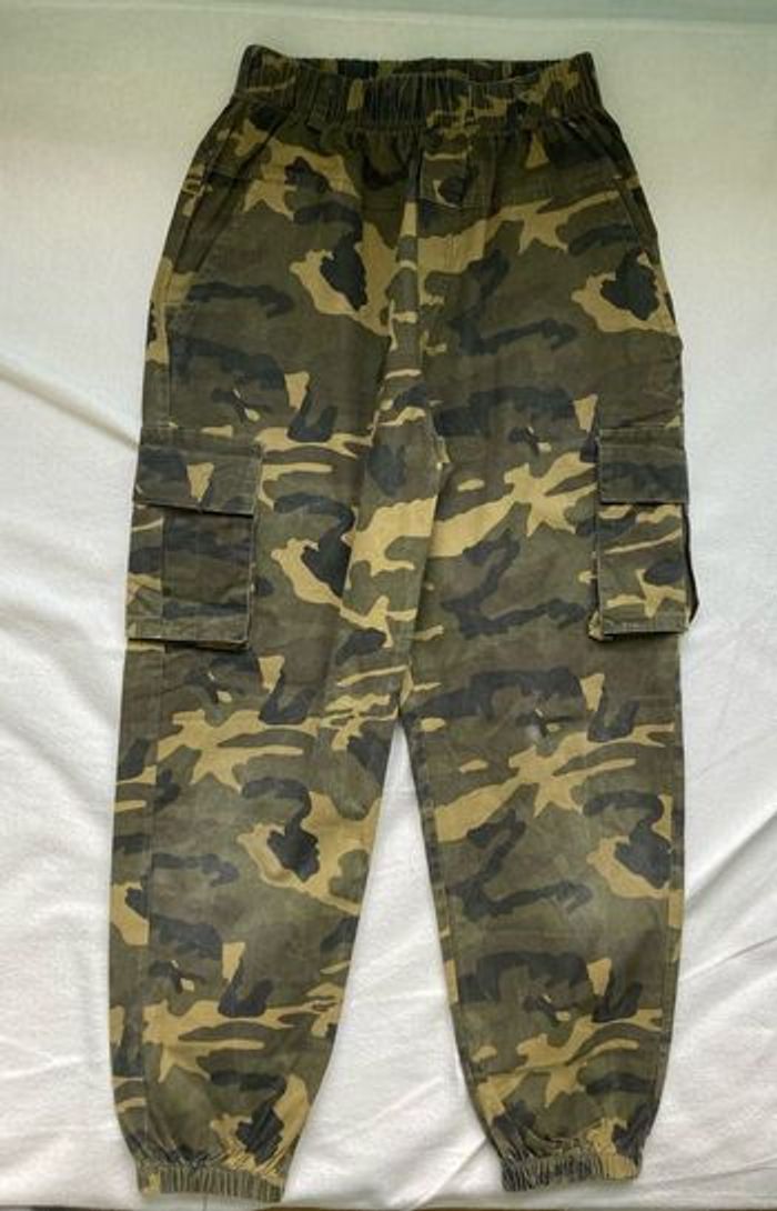 Pantalon militaire (fin) 8 ans