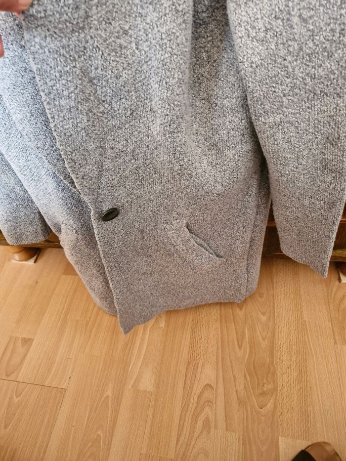 Long gilet gris - photo numéro 2