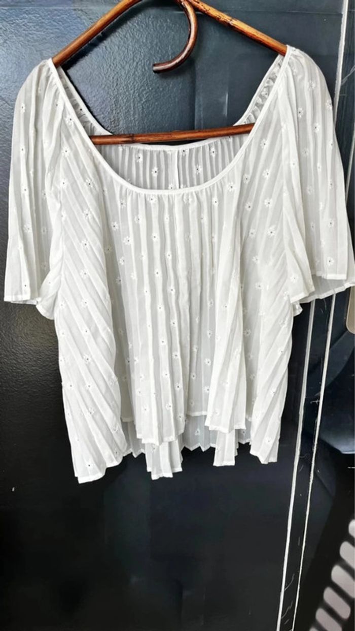 Blouse plissée brodée - photo numéro 6