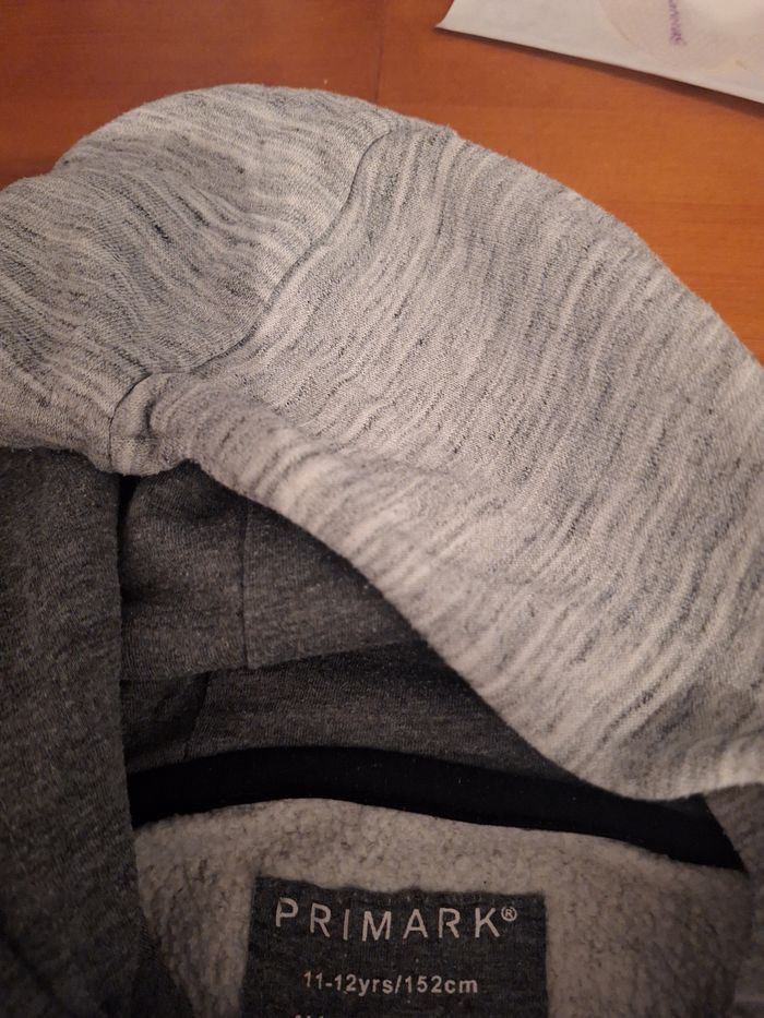 pull a capuche - photo numéro 2