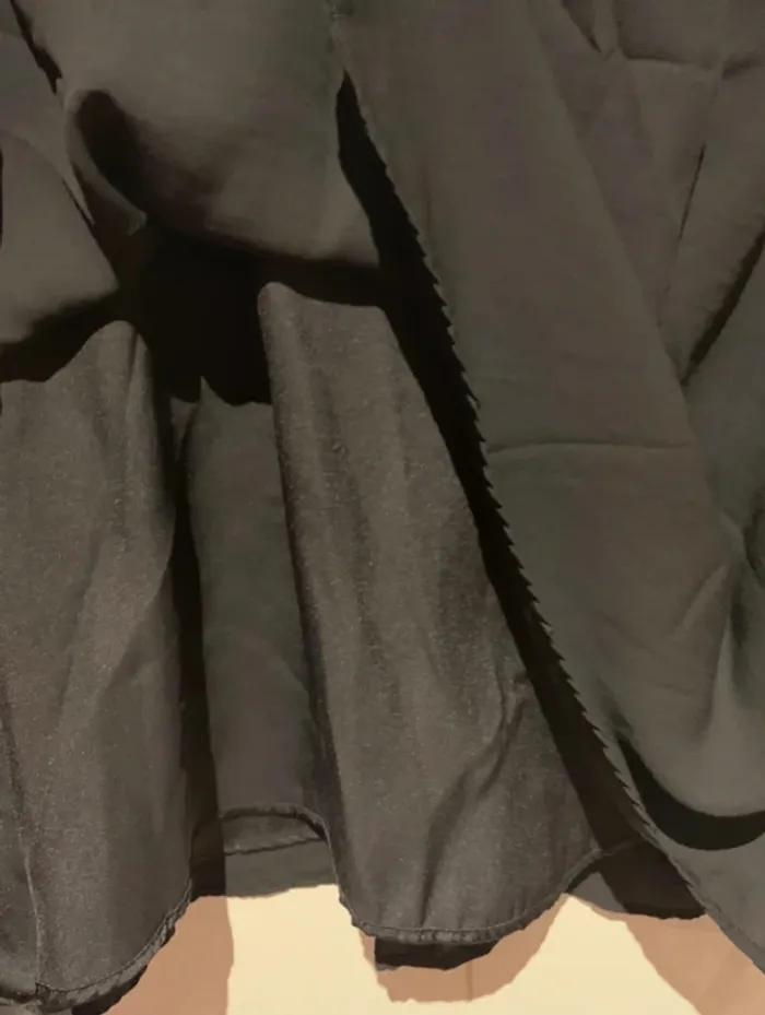 Robe courte noire style “patineuse” H&M - photo numéro 4