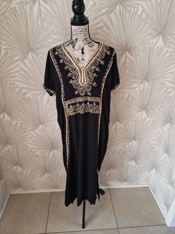 Jolie robe orientale taille 42
