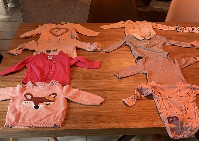 Lot de vêtements bébé fille - photo numéro 2