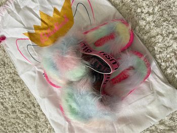 Sandales/chaussons 28