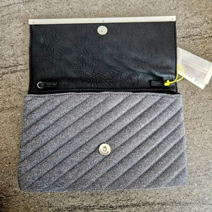 Pochette - photo numéro 5