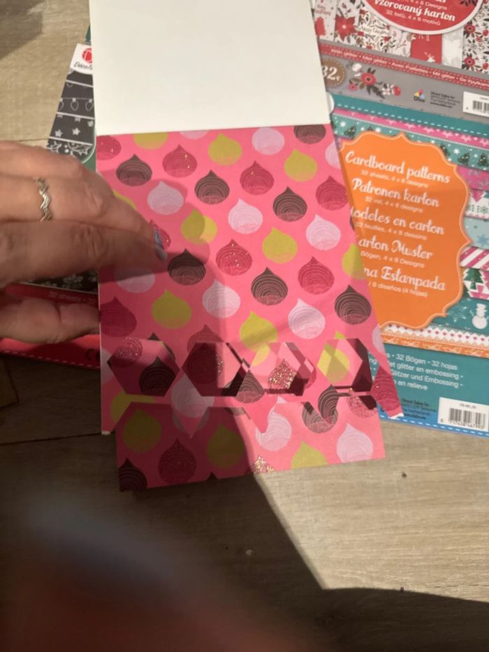 Lot de papiers scrapbooking - photo numéro 2