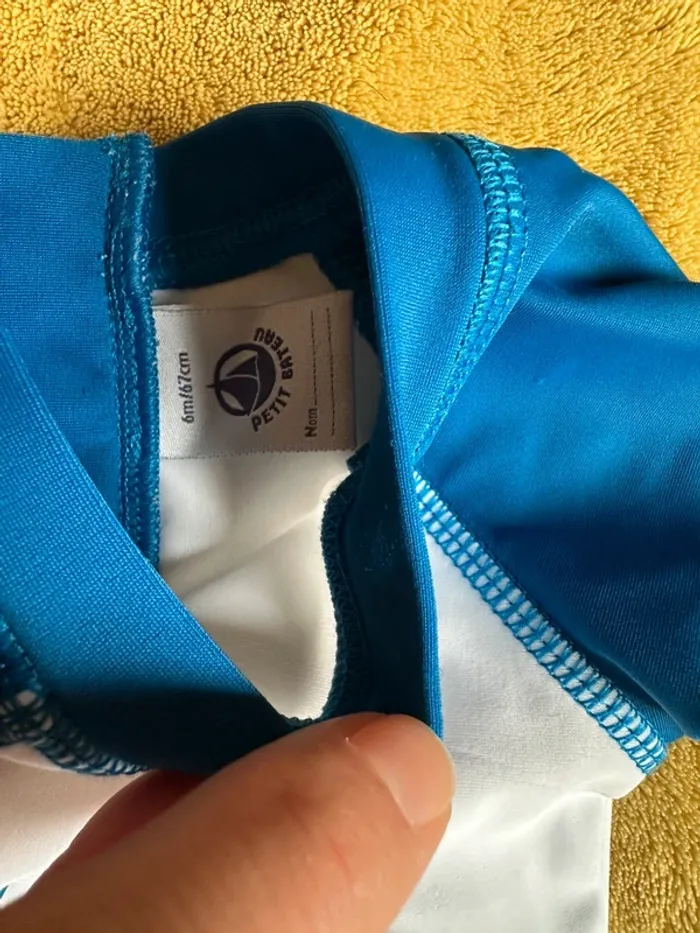 Teeshirt anti-uv petit bateau 6 mois - photo numéro 2