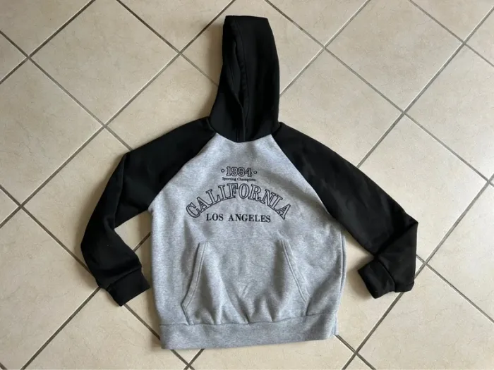 Sweat à capuche Shein style baseball California - photo numéro 3