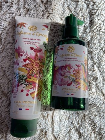 Lot gommage gel+gel lavant main Yves rochera