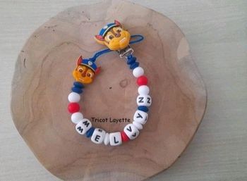 Attache tétine pat patrouille