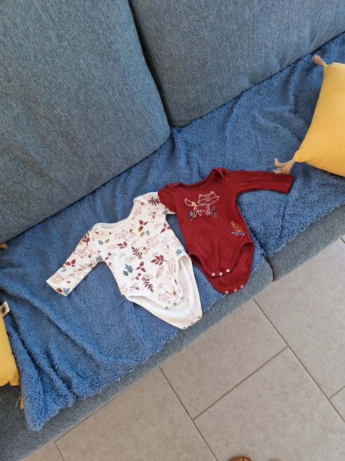 Lot 2 body 3 mois Petit Béguin