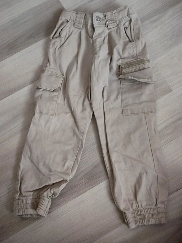 Pantalon cargo