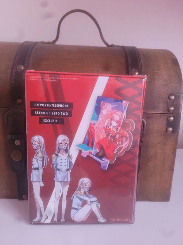 Manga Darling In The Franxx tome 6 collector - photo numéro 2