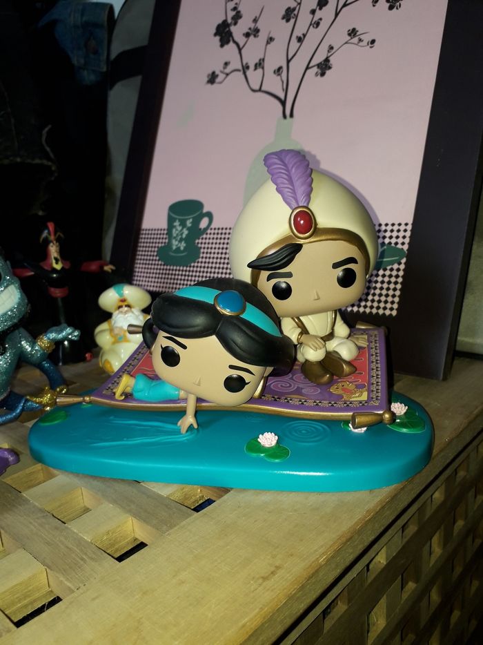 Funko Pop lot de 3c Disney Aladdin dont 1 Movie Moments , Jafar , Genie + 3 figurines Macdo - photo numéro 6