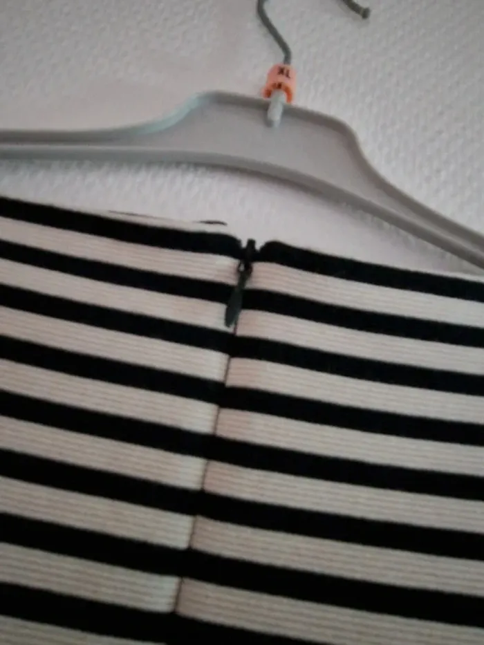 robe zara fille M 16-17ans - photo numéro 3