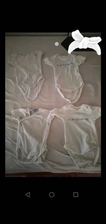 Lot 4 body blanc manches courtes 1 mois