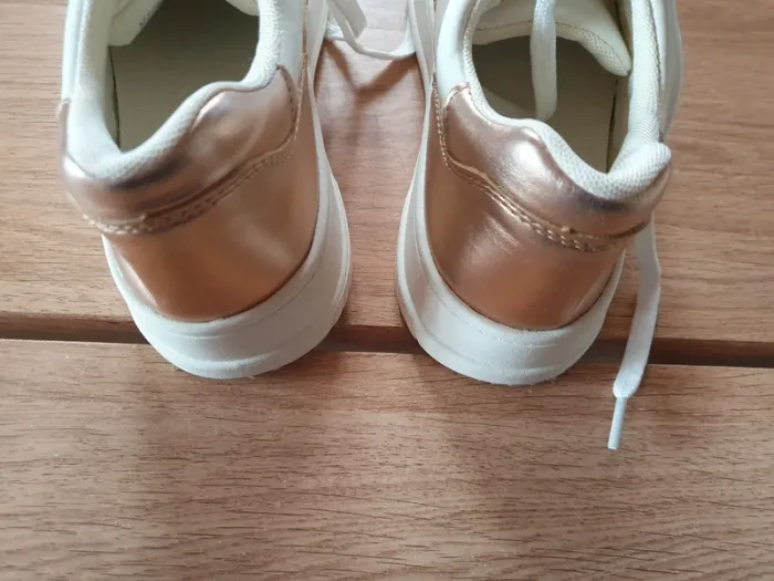 🌸 Baskets blanches avec détails rose gold 🌸 pointure 39 🌸 - photo numéro 8